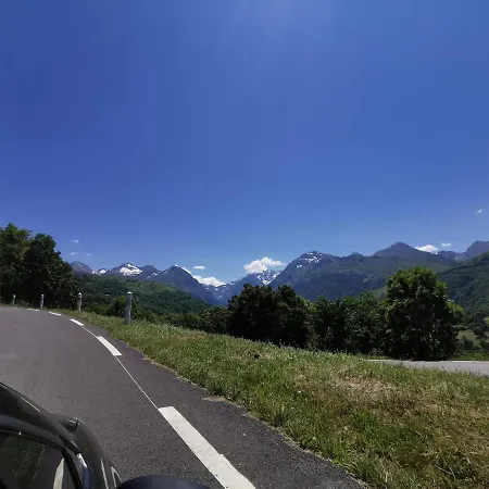 Chateau Rustique * Montegut (Hautes-Pyrenees)