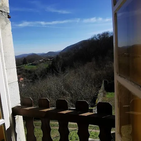 Chateau Rustique Bed & Breakfast