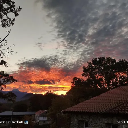 Bed & Breakfast Chateau Rustique Montegut (Hautes-Pyrenees)